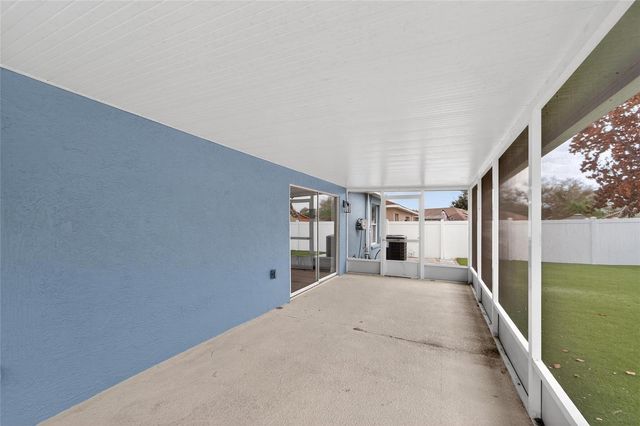 523 NAPA VALLEY CIRCLE, Valrico, FL 33594