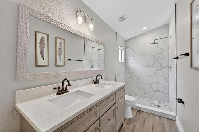 523 NAPA VALLEY CIRCLE, Valrico, FL 33594