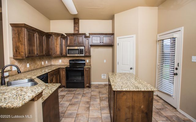 5006 Jarvis Street, Lubbock, TX 79416