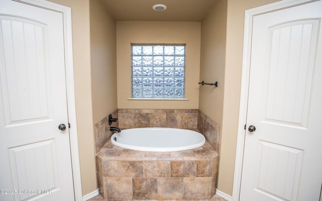 5006 Jarvis Street, Lubbock, TX 79416