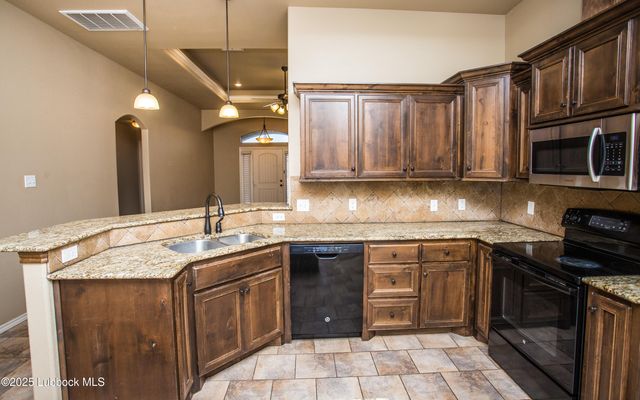 5006 Jarvis Street, Lubbock, TX 79416