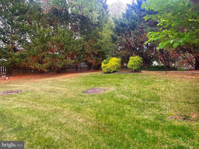 11007 PHILLIPS DR, Upper Marlboro, MD 20772