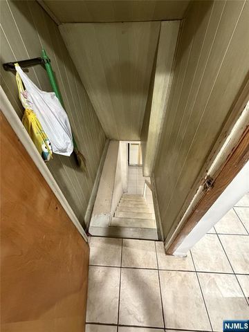 67 Chestnut Street, Rutherford, NJ 07070
