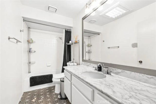4210 Via Arbolada 307, Los Angeles, CA 90042