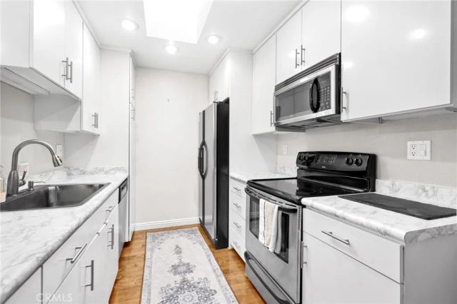 4210 Via Arbolada 307, Los Angeles, CA 90042