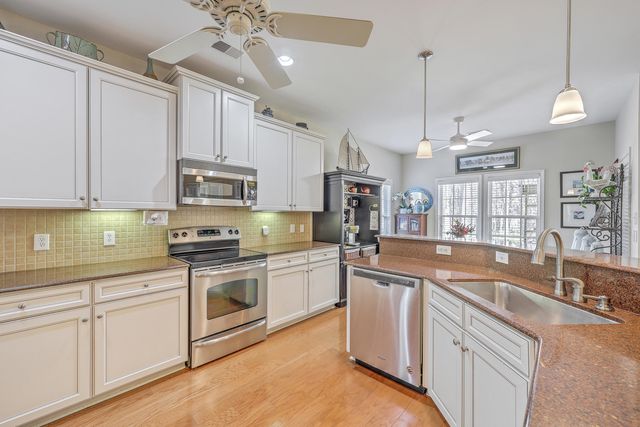 5018 W Liberty Meadows Drive, Summerville, SC 29485