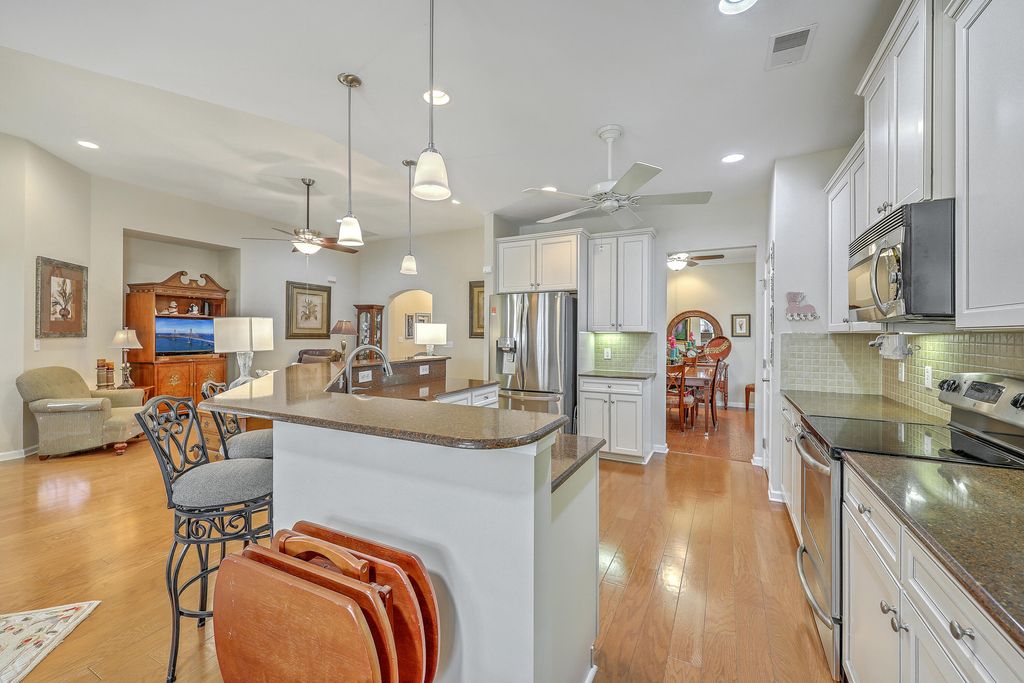 Image 15 of property listing at 5018 W Liberty Meadows Drive, Summerville, SC 29485