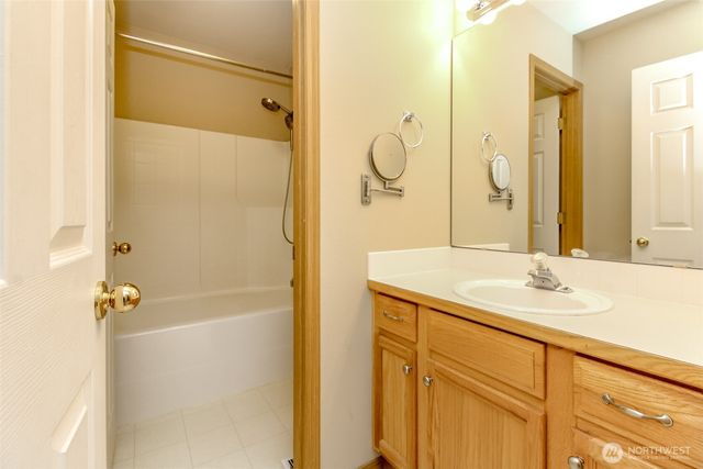 9621 148th Street Ct E, Puyallup, WA 98375