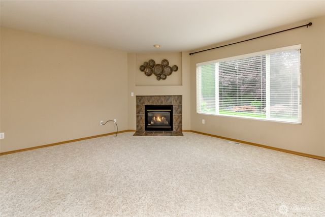 9621 148th Street Ct E, Puyallup, WA 98375