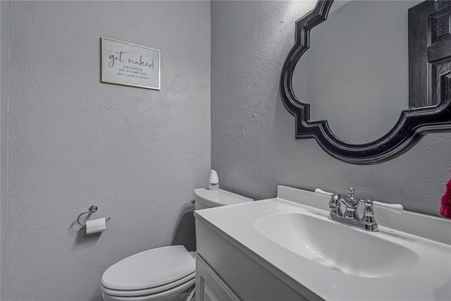 11917 Camelot Place, Oklahoma City, OK 73120