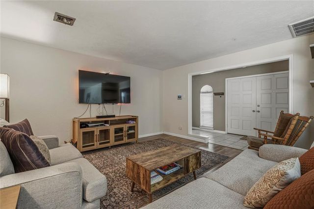 11917 Camelot Place, Oklahoma City, OK 73120