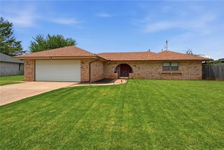 11917 Camelot Place, Oklahoma City, OK 73120