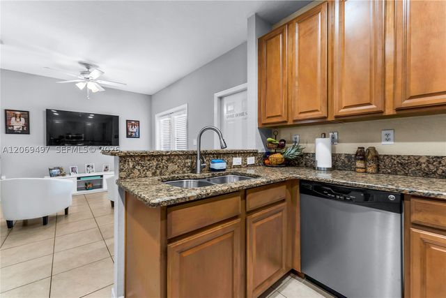 14211 SW 272nd Ln, Homestead, FL 33032