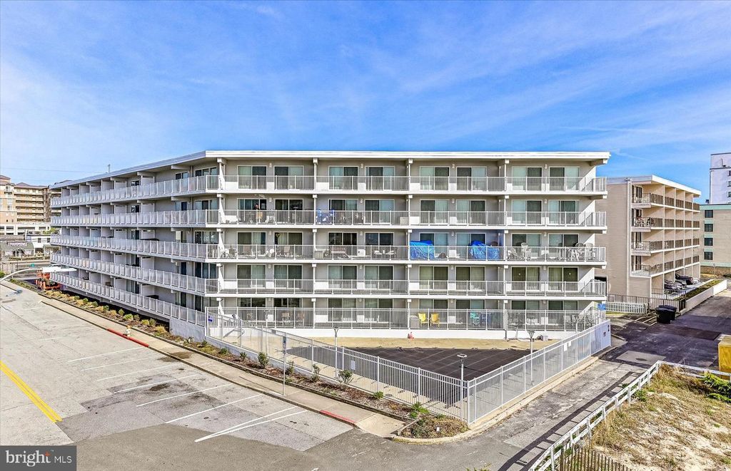 2 80TH ST #212, Ocean City, MD 21842