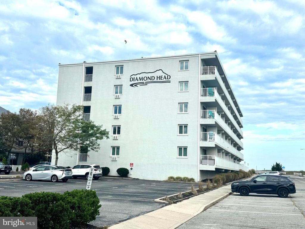 Image 2 of property listing at 2 80TH ST #212, Ocean City, MD 21842