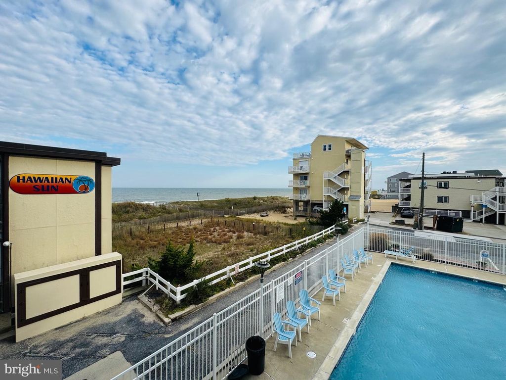 Image 21 of property listing at 2 80TH ST #212, Ocean City, MD 21842