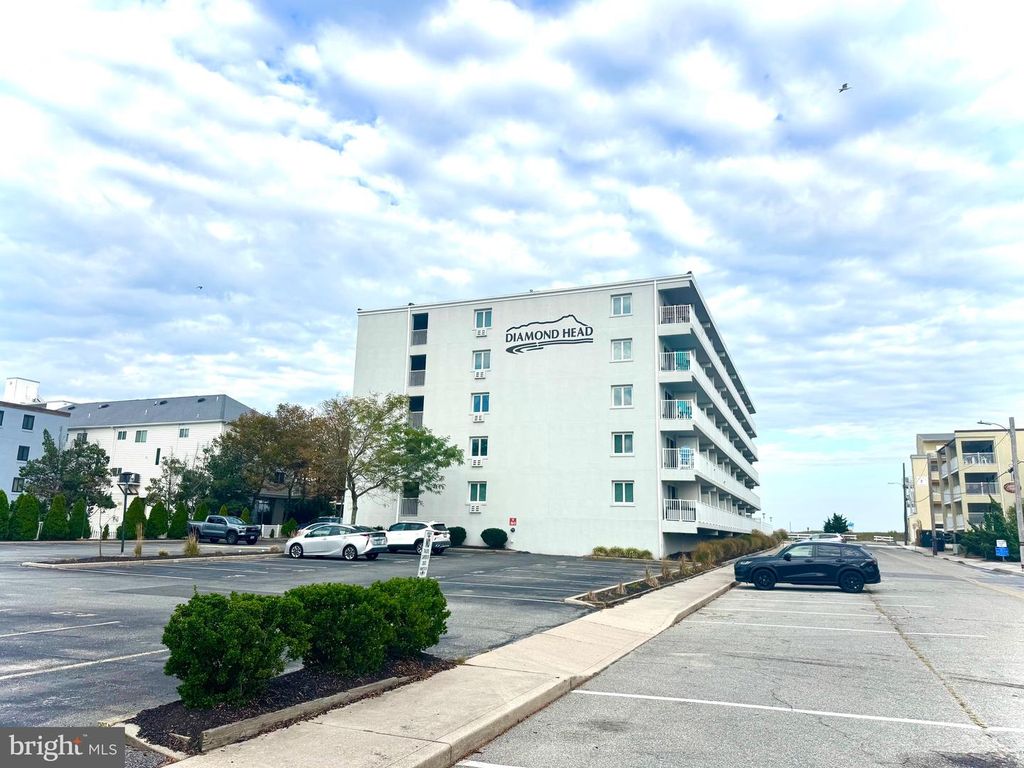 Image 22 of property listing at 2 80TH ST #212, Ocean City, MD 21842