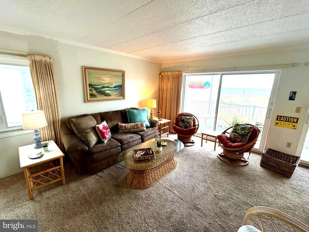 Image 5 of property listing at 2 80TH ST #212, Ocean City, MD 21842