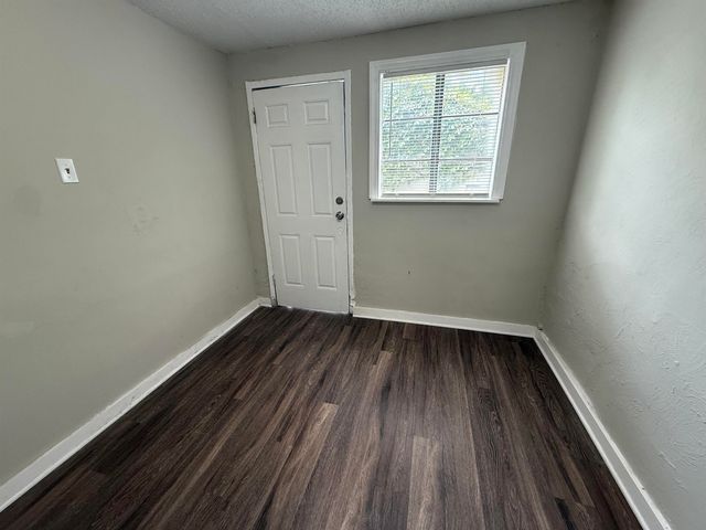 1439 MENAGER AVE, Memphis, TN 38106