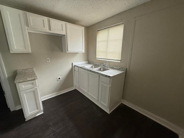 1439 MENAGER AVE, Memphis, TN 38106