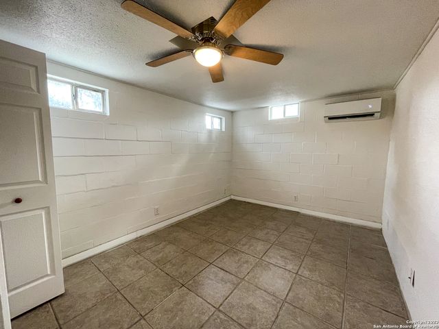 668 creekside, Canyon Lake, TX 78133