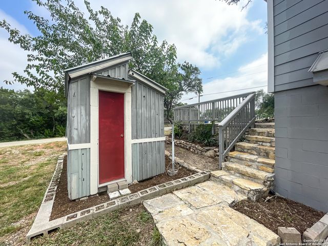 668 creekside, Canyon Lake, TX 78133