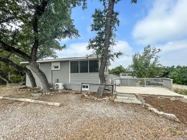 668 creekside, Canyon Lake, TX 78133