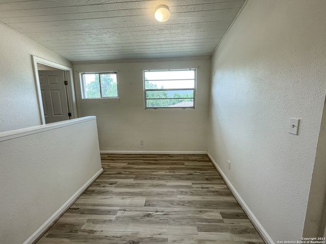 668 creekside, Canyon Lake, TX 78133