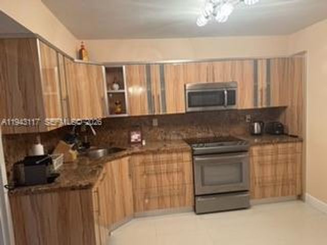 231 174th St 2308, Sunny Isles Beach, FL 33160