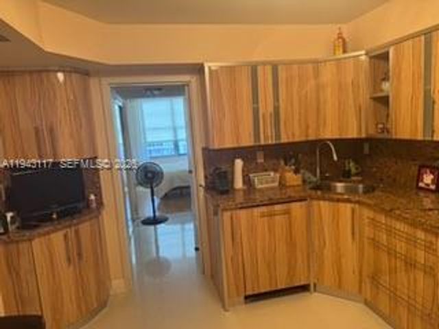 231 174th St 2308, Sunny Isles Beach, FL 33160