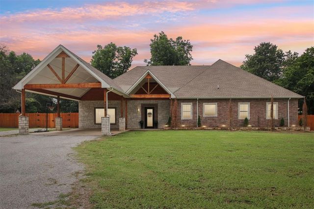 9228 E Cardinal Place, Midwest City, OK 73130