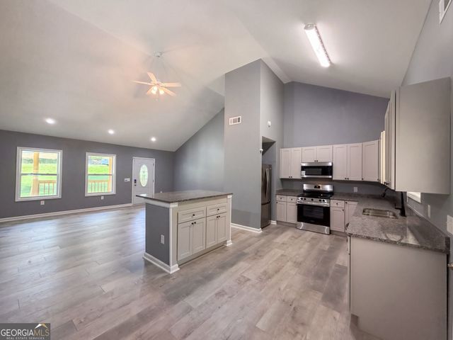 201 Deerfield Lane, Carrollton, GA 30116