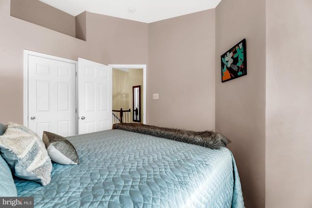 2090 CLIPPER PARK RD, Baltimore, MD 21211