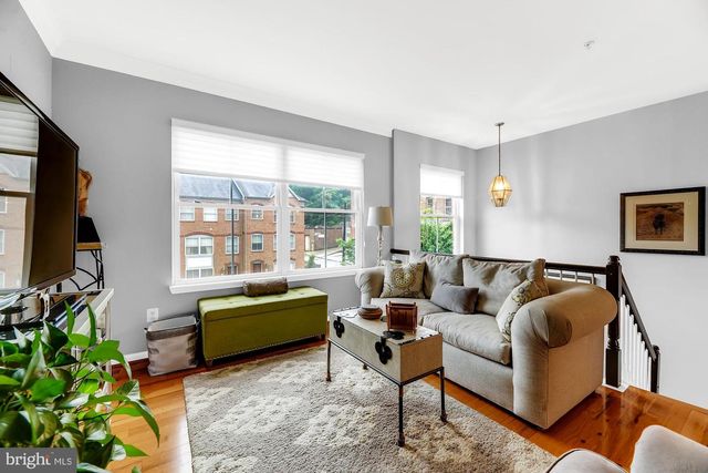 2090 CLIPPER PARK RD, Baltimore, MD 21211
