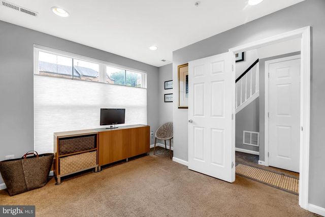 2090 CLIPPER PARK RD, Baltimore, MD 21211