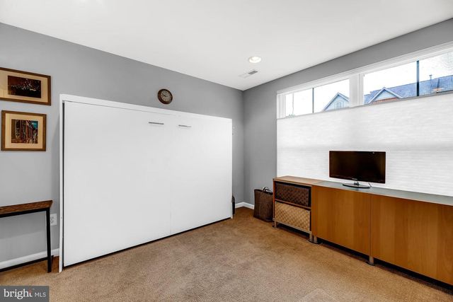 2090 CLIPPER PARK RD, Baltimore, MD 21211