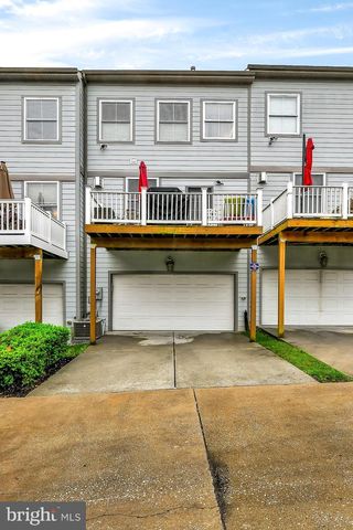 2090 CLIPPER PARK RD, Baltimore, MD 21211