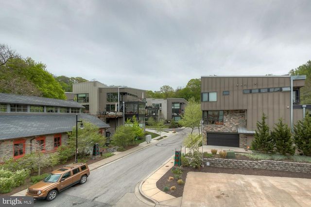 2090 CLIPPER PARK RD, Baltimore, MD 21211
