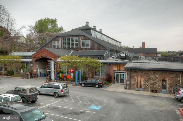 2090 CLIPPER PARK RD, Baltimore, MD 21211