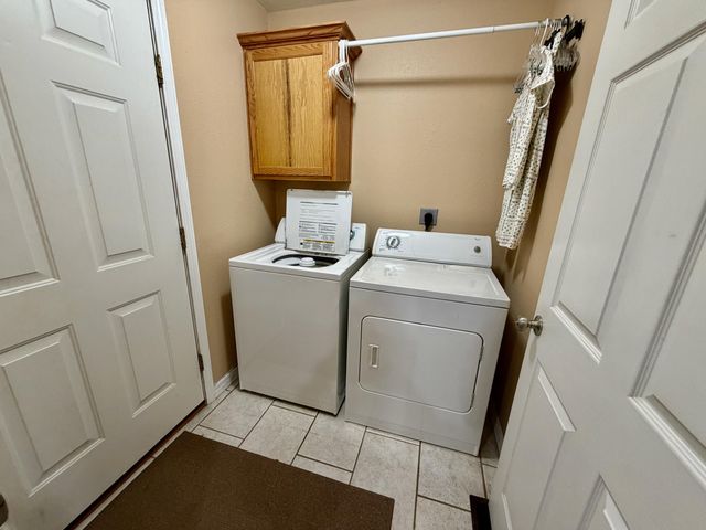 1339-1341 E Mcclernon Street, Springfield, MO 65803