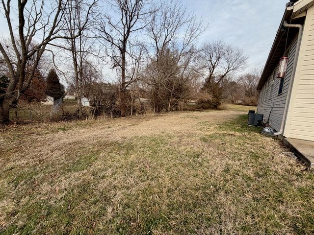 1339-1341 E Mcclernon Street, Springfield, MO 65803