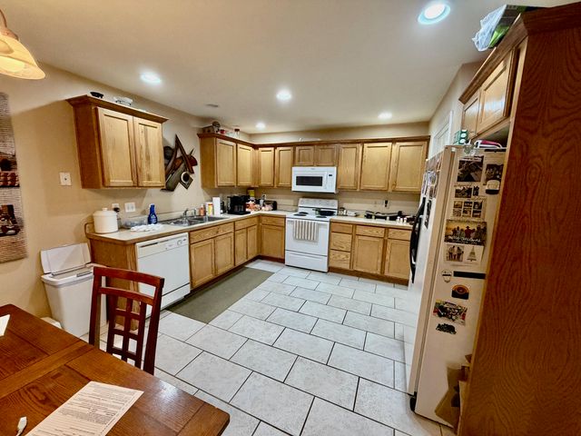 1339-1341 E Mcclernon Street, Springfield, MO 65803