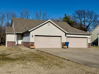 1339-1341 E Mcclernon Street, Springfield, MO 65803