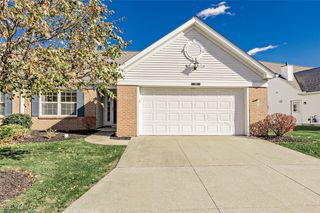 201 Heather Lane, Eastlake, OH 44095