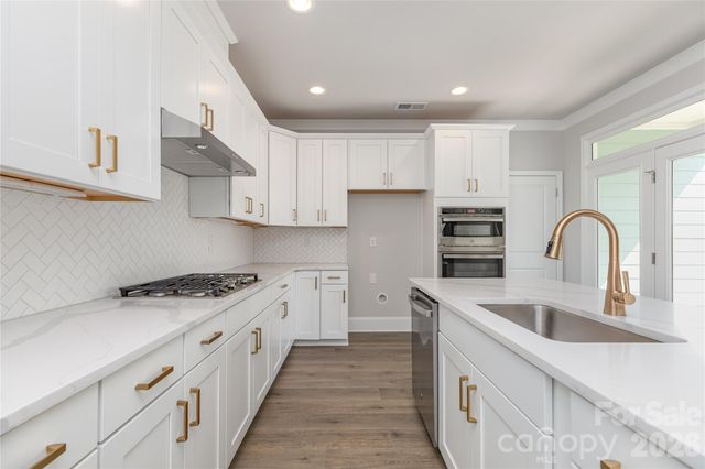 10209 Rainier Trail Drive NW, Huntersville, NC 28078