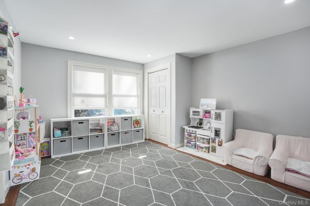 300 Washington Avenue, Pleasantville, NY 10570