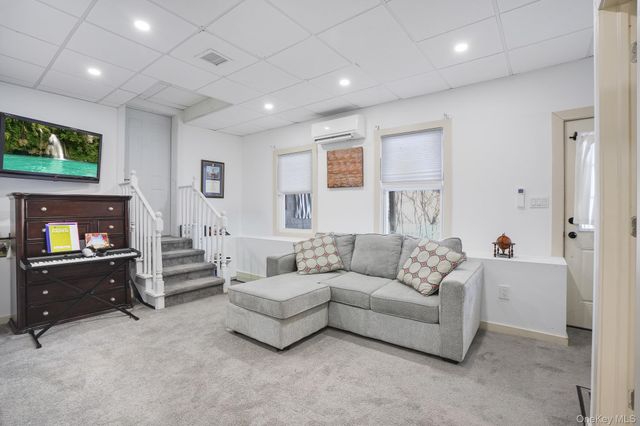 300 Washington Avenue, Pleasantville, NY 10570