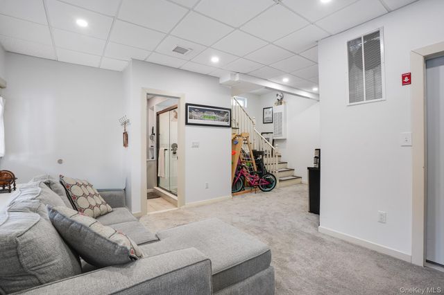 300 Washington Avenue, Pleasantville, NY 10570