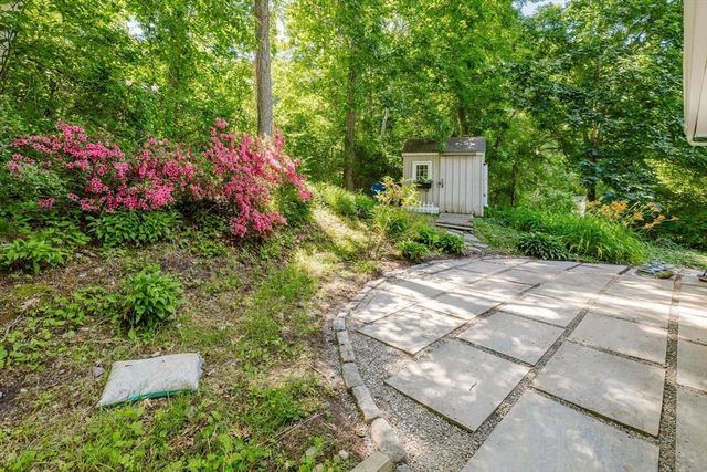 63 Bay Shore Dr, Plymouth, MA 02360