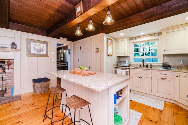 63 Bay Shore Dr, Plymouth, MA 02360